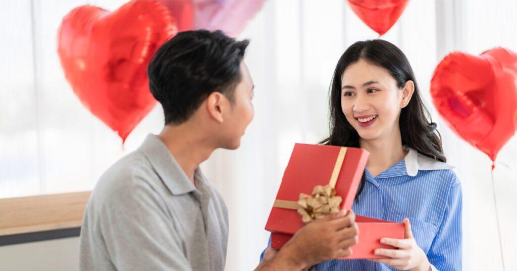 Ide Gift Valentine Romantis Buat Pasangan